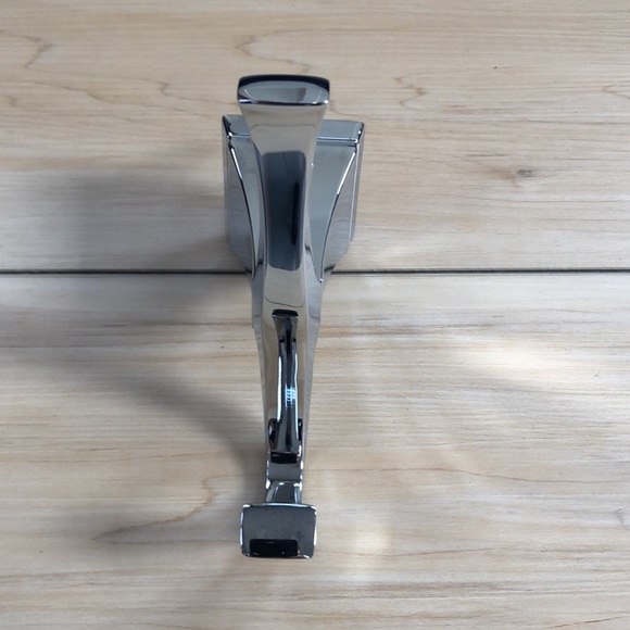 Delta Dryden Double Robe or Towel Hook Chrome - Picture 3 of 4